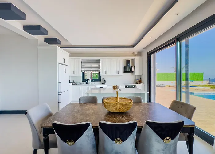 Kalkan Luxury With Panoramic Sea View 卡斯